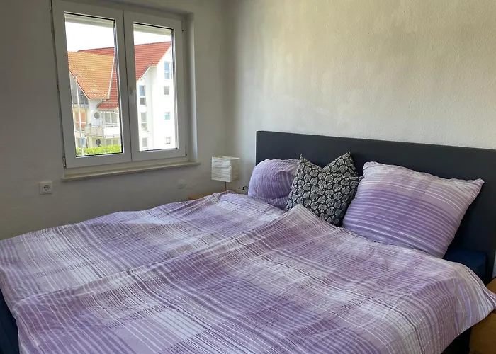 Sonnige 3 Zimmer Wohnung mit schönem Balkon im Grünen