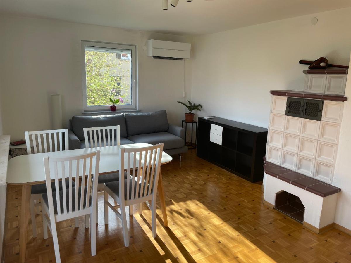 Sonnige 3 Mit Schönem Balkon Im Grünen * Reutlingen